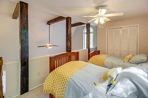 Peaceful Ellijay Home w/ Deck - Hike & Fish!