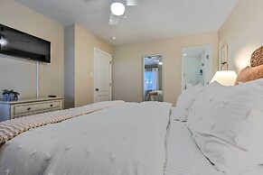 Ocean Springs Home w/ Bikes < 1 Mile to Beach!