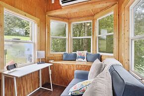 Pendergrass Tiny Home Cabin on Pond w/ Fire Pit!