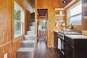 Pendergrass Tiny Home Cabin on Pond w/ Fire Pit!