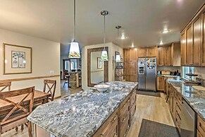 Deck & Beach Access: Lake Tahoe Shoreside Retreat!