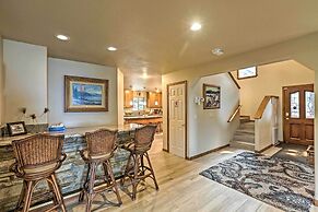 Deck & Beach Access: Lake Tahoe Shoreside Retreat!