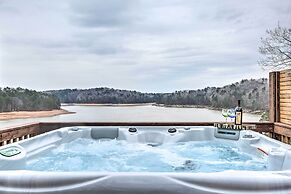 Beautiful Lakefront Studio: Dock, Fire Pit, Kayak