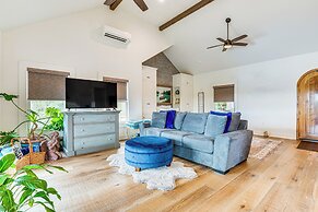 Beautiful Lakefront Studio: Dock, Fire Pit, Kayak