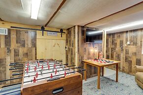 The Sunrise Cottage w/ Hot Tub, 3 Mi to Downtown