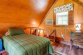 Cozy Georgia Abode w/ Deck, Fire Pit & Lake Access