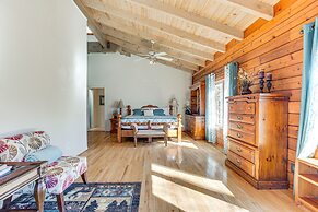 Peaceful Lawrenceville Cabin w/ Hot Tub on 6 Acres