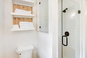 Beautiful Georgia Farmhouse Rental w/ Patio