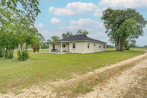 Beautiful Georgia Farmhouse Rental w/ Patio