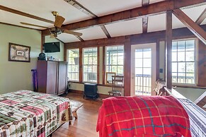 Mountaintop Ellijay Cabin w/ Private Hot Tub