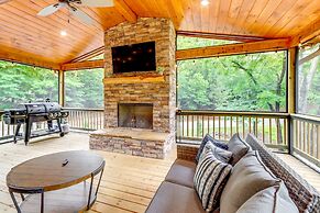 Cabin Near Blue Ridge w/ Fire Pit & Large Deck