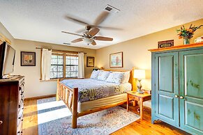 Lakefront Blue Ridge Cabin w/ Hot Tub!