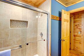 Lakefront Blue Ridge Cabin w/ Hot Tub!