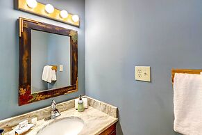 Lakefront Blue Ridge Cabin w/ Hot Tub!