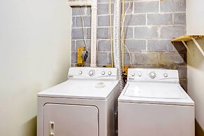 Lakefront Blue Ridge Cabin w/ Hot Tub!