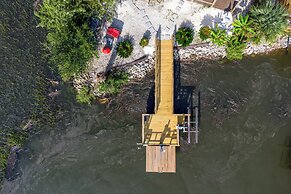 Riverfront Savannah Retreat w/ Private Dock!