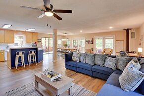 Waterfront Casabella Cottage w/ Kayaks & Fishing