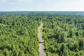 Barn-style Georgia Vacation Rental - Pet Friendly!