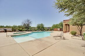 Central Tucson Condo w/ Community Pool + Hot Tub!