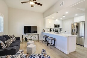 Central Tucson Condo w/ Community Pool + Hot Tub!