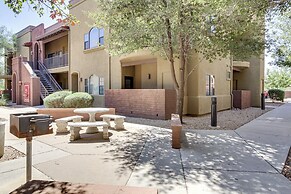 Central Tucson Condo w/ Community Pool + Hot Tub!