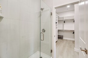 Central Tucson Condo w/ Community Pool + Hot Tub!