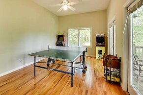 Spacious Georgia Escape w/ Fireplace, Deck & Grill