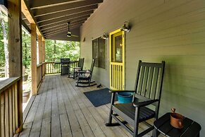 Spacious Georgia Escape w/ Fireplace, Deck & Grill