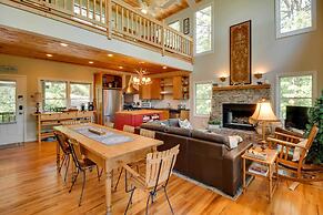 Spacious Georgia Escape w/ Fireplace, Deck & Grill