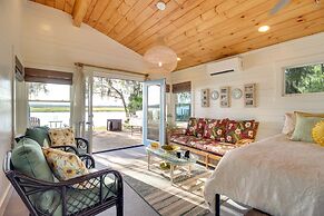 Waterfront Colonels Island Vacation Rental Studio!