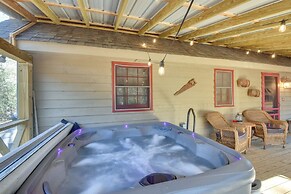 Cozy Creekside Mountain Escape w/ Hot Tub!