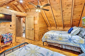 Cozy Creekside Mountain Escape w/ Hot Tub!