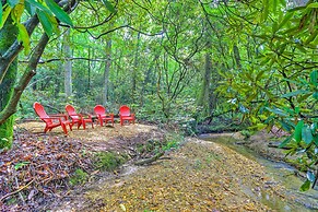 Cozy Creekside Mountain Escape w/ Hot Tub!