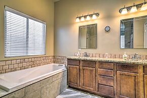 Las Cruces Retreat w/ Patio - Close to Dtwn!