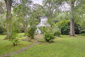 Romantic Cottage in Washington Historic District