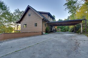 Pet-friendly Sky Valley House w/ Game Room & Views