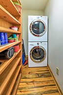 Waterfront West Point Lake Cabin w/ Private Dock!