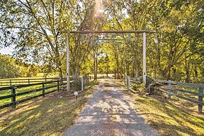 Calhoun Cabin w/ River View + Wraparound Deck