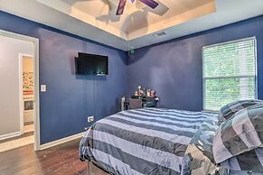 Snellville Abode < 9 Mi to Stone Mtn Park!