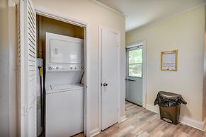 Charming Newport News Cottage < 1 Mi to Ocean!