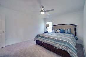 Modern Canton Home: 10 Mi to Lake Allatoona!