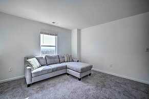 Modern Canton Home: 10 Mi to Lake Allatoona!