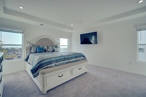 Modern Canton Home: 10 Mi to Lake Allatoona!