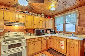 Idyllic Blue Ridge Cabin ~ 1 Mi to Downtown!