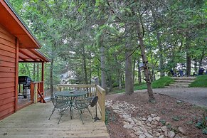 Idyllic Blue Ridge Cabin ~ 1 Mi to Downtown!