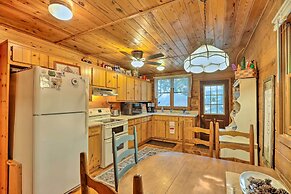 Idyllic Blue Ridge Cabin ~ 1 Mi to Downtown!