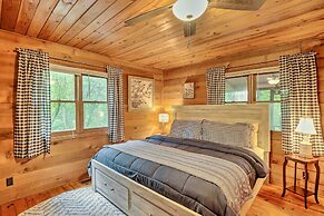 Idyllic Blue Ridge Cabin ~ 1 Mi to Downtown!