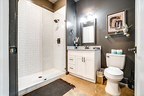 Modern Nashville Studio ~ 5 Mi to Downtown!