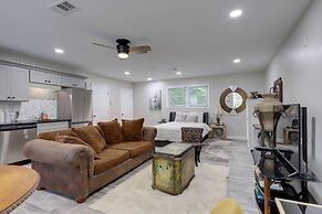 Fayetteville Vacation Rental - Near Lake Mcintosh!