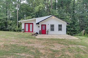 Fayetteville Vacation Rental - Near Lake Mcintosh!